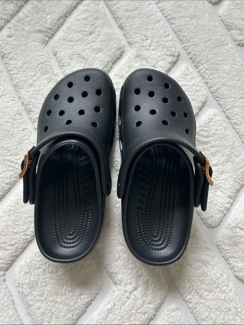 CROCS Classic Metallic Buckle Clog in Black
